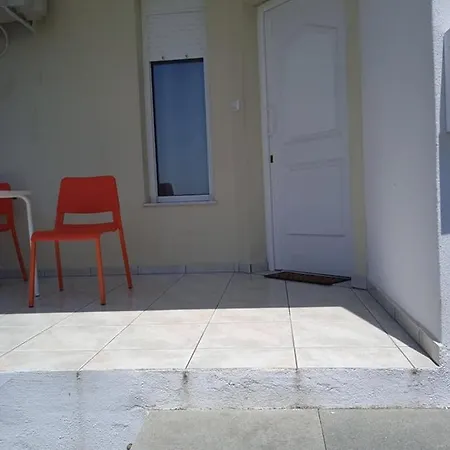 2 Kavala